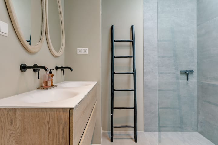 Foto 36 van Nikolaj Basovstraat 6