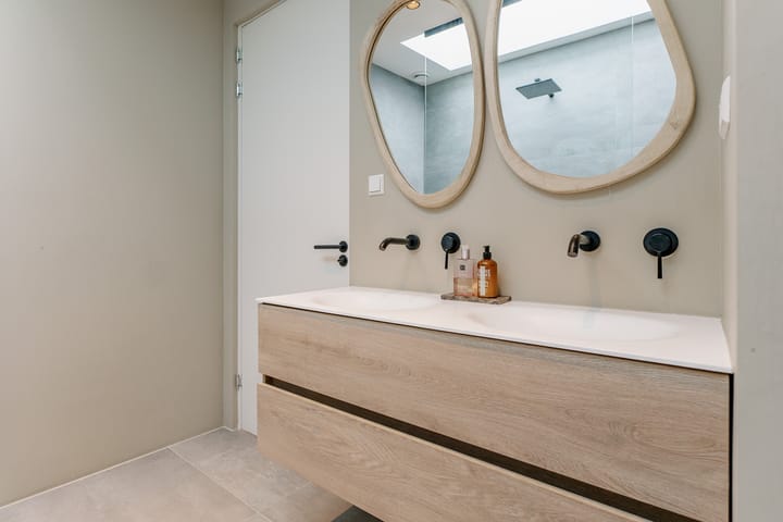 Foto 38 van Nikolaj Basovstraat 6