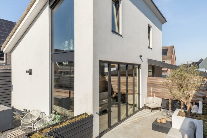 Foto 57 van Nikolaj Basovstraat 6