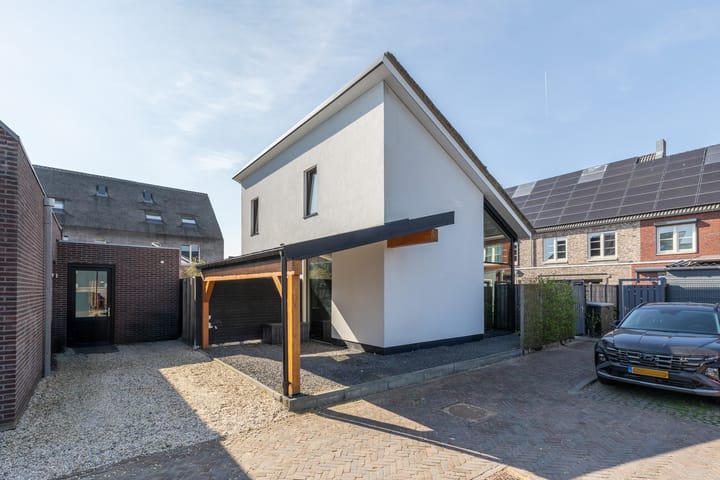 Foto 58 van Nikolaj Basovstraat 6