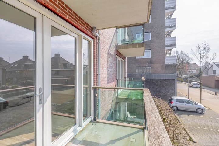 Foto 15 van Essenlaan 32-H