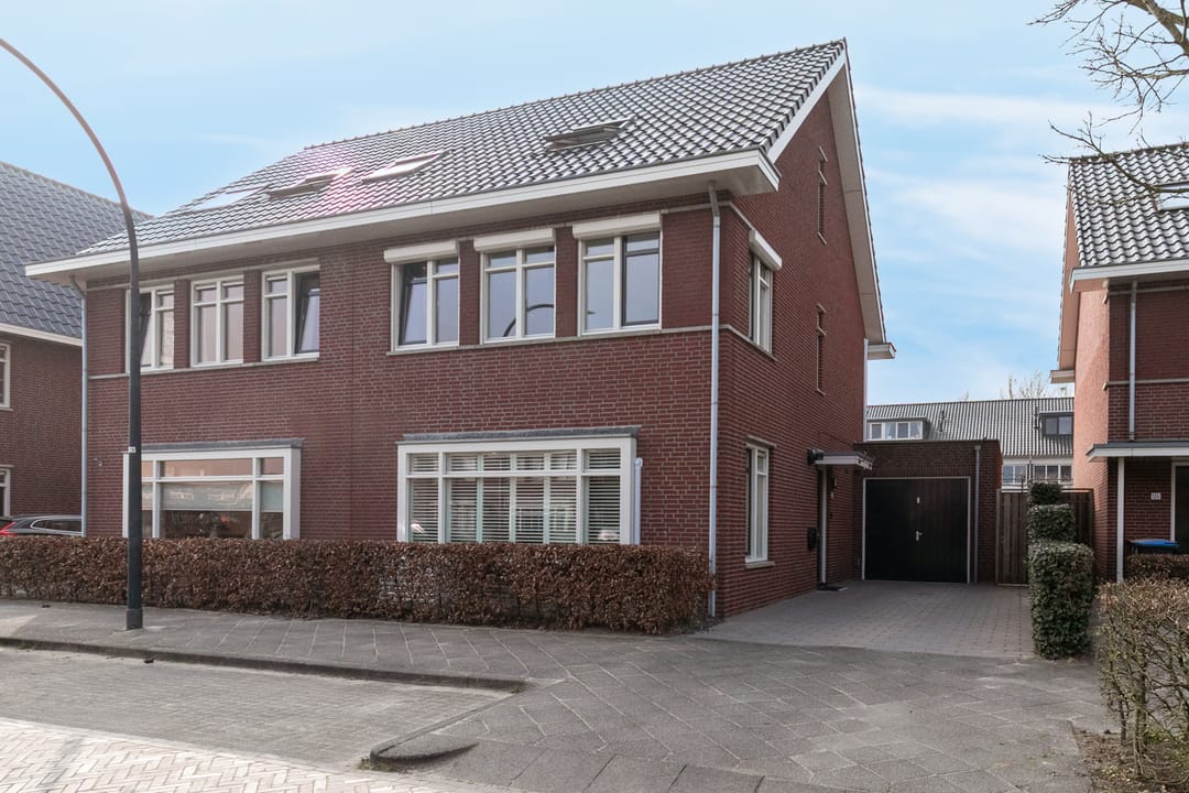 Photo 1 of Vriezenveenstraat 122