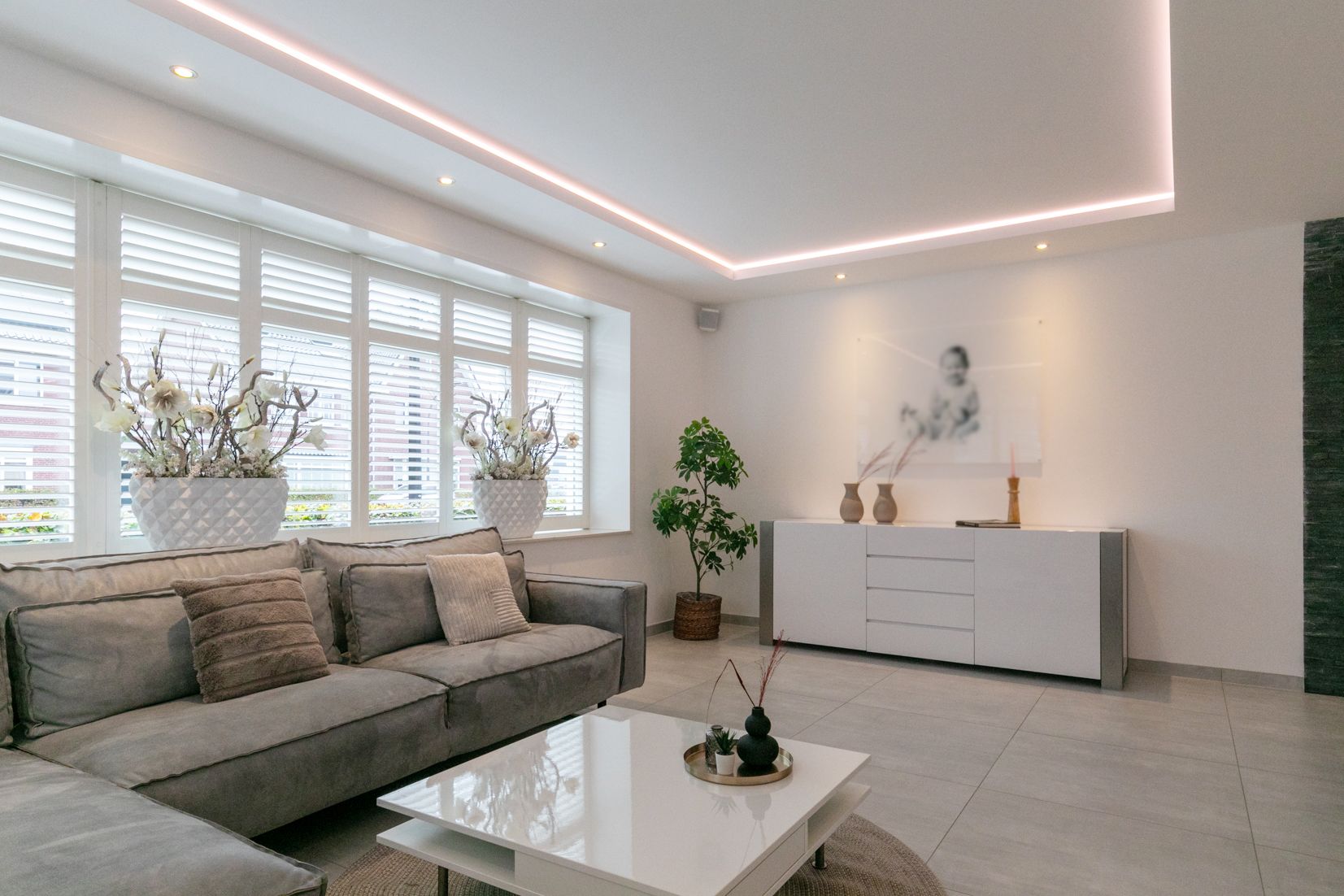 Photo 9 of Vriezenveenstraat 122