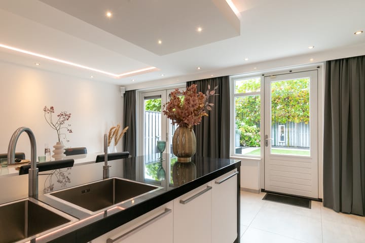 Foto 18 van Vriezenveenstraat 122