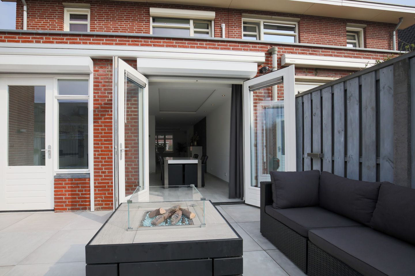 Photo 19 of Vriezenveenstraat 122