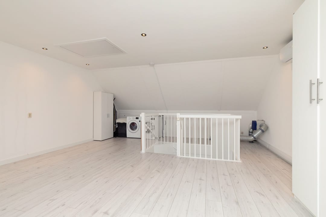 Photo 32 of Vriezenveenstraat 122