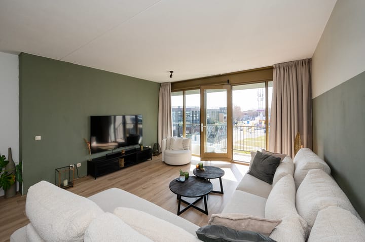 Foto 7 van Baltimoreplein 63