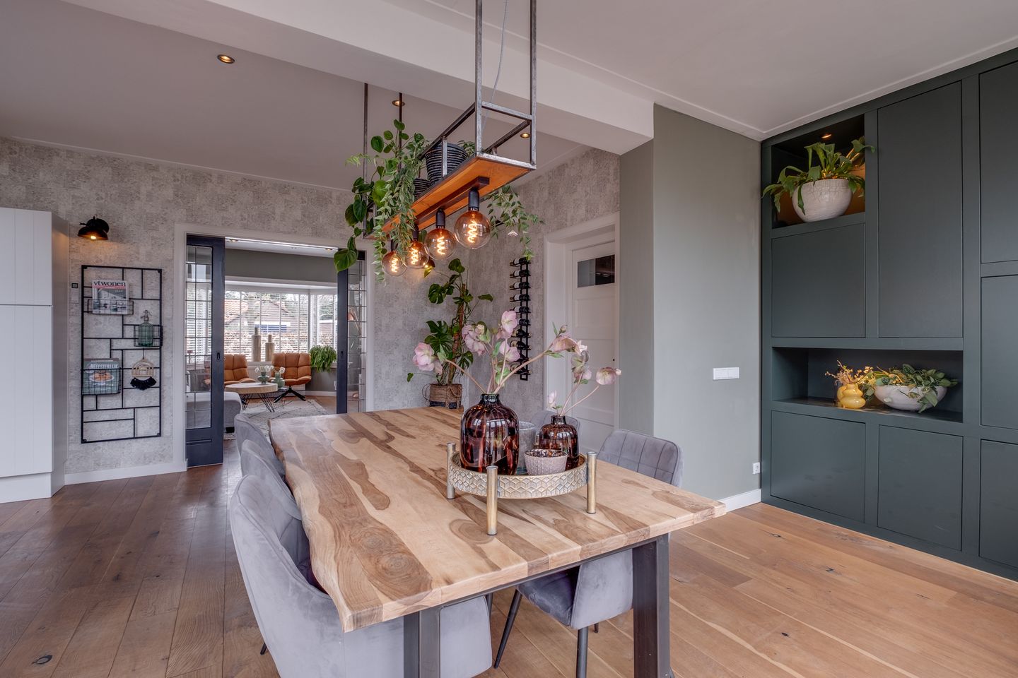 Photo 10 of Koningin Mariastraat 2-C