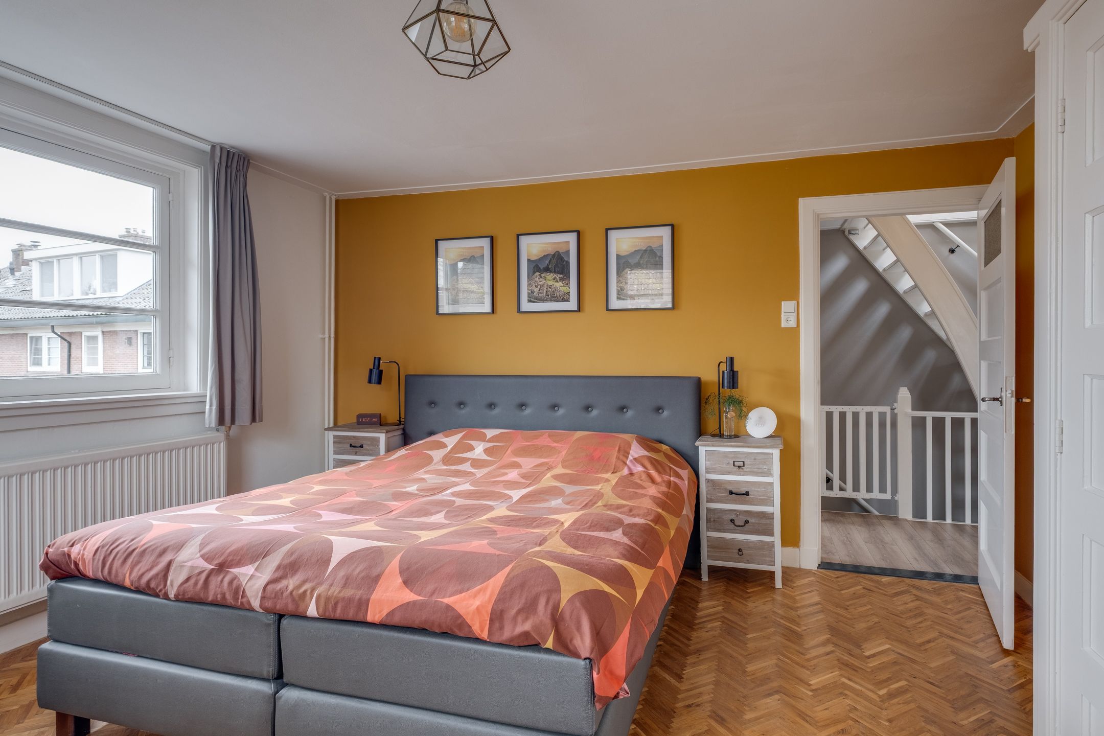 Photo 18 of Koningin Mariastraat 2-C