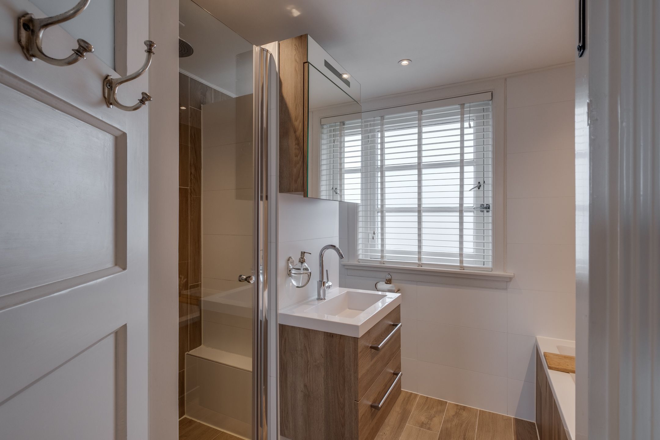 Photo 21 of Koningin Mariastraat 2-C