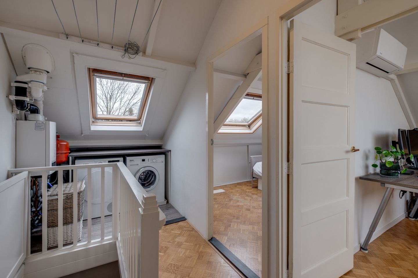 Photo 25 of Koningin Mariastraat 2-C