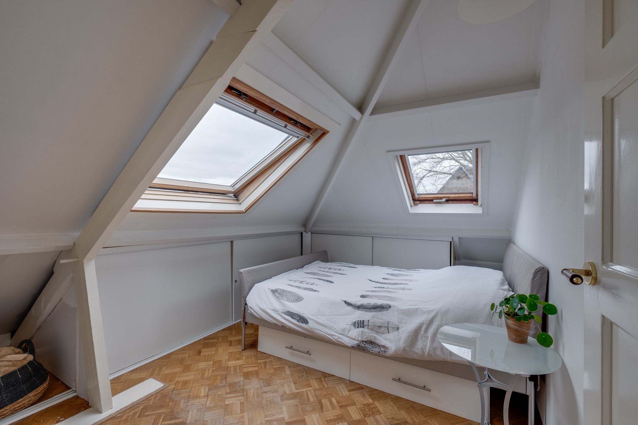 Photo 27 of Koningin Mariastraat 2-C