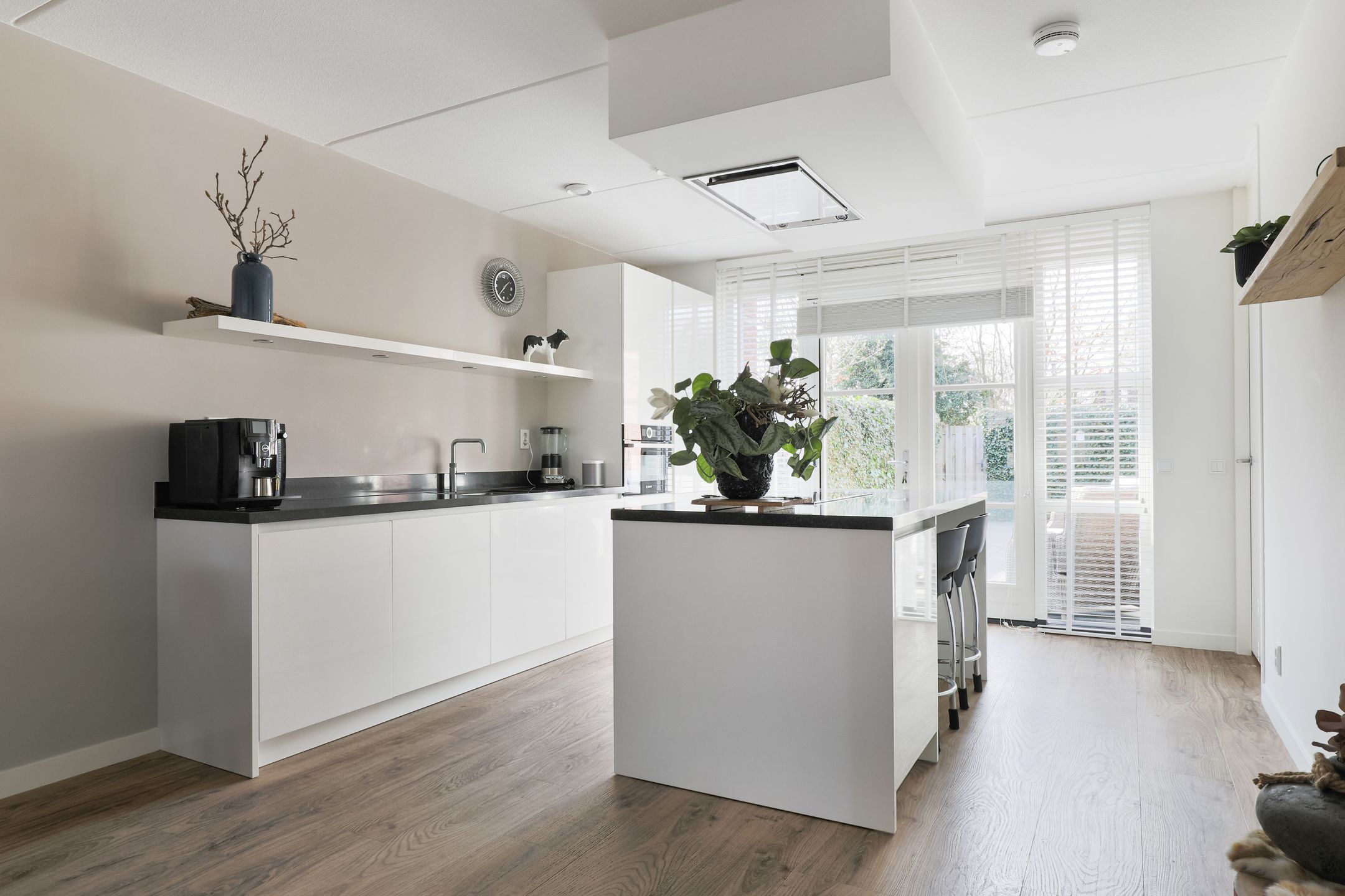 Foto 9 van Monshouwerlaan 18