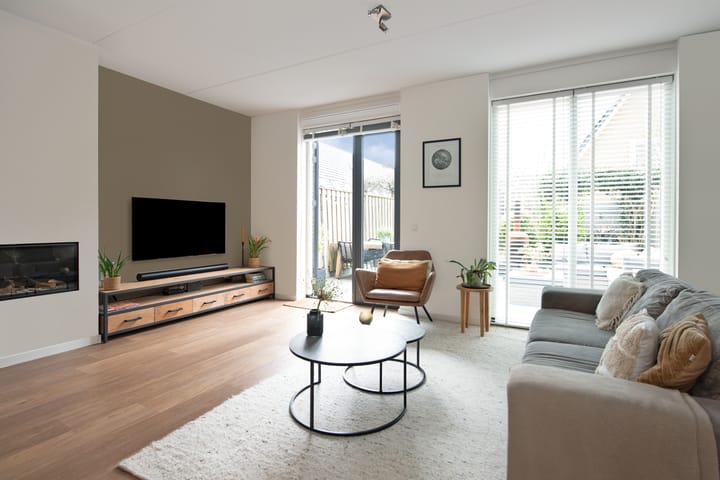 Foto 12 van Straat van Messina 12-B