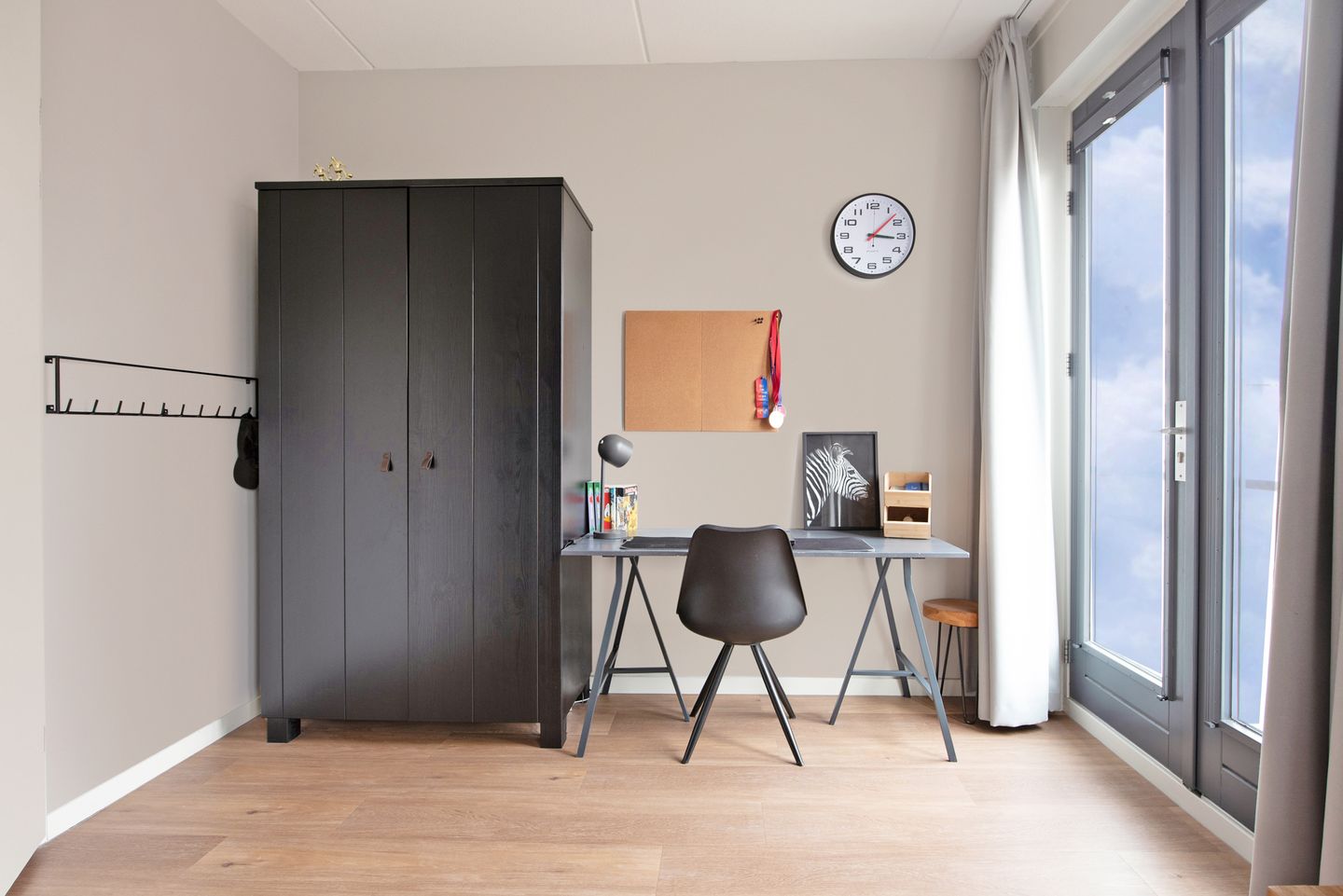 Photo 20 of Straat van Messina 12-B