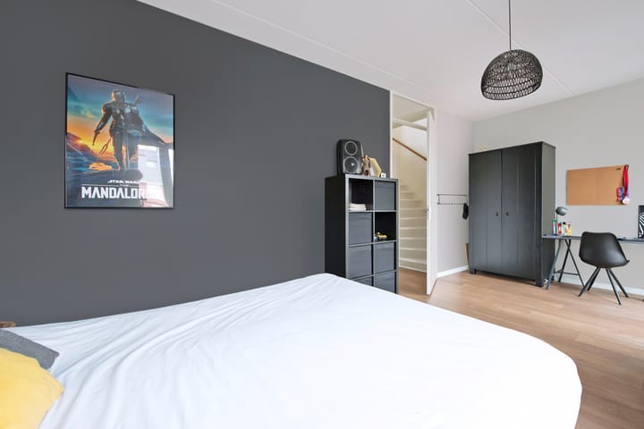 Foto 21 van Straat van Messina 12-B