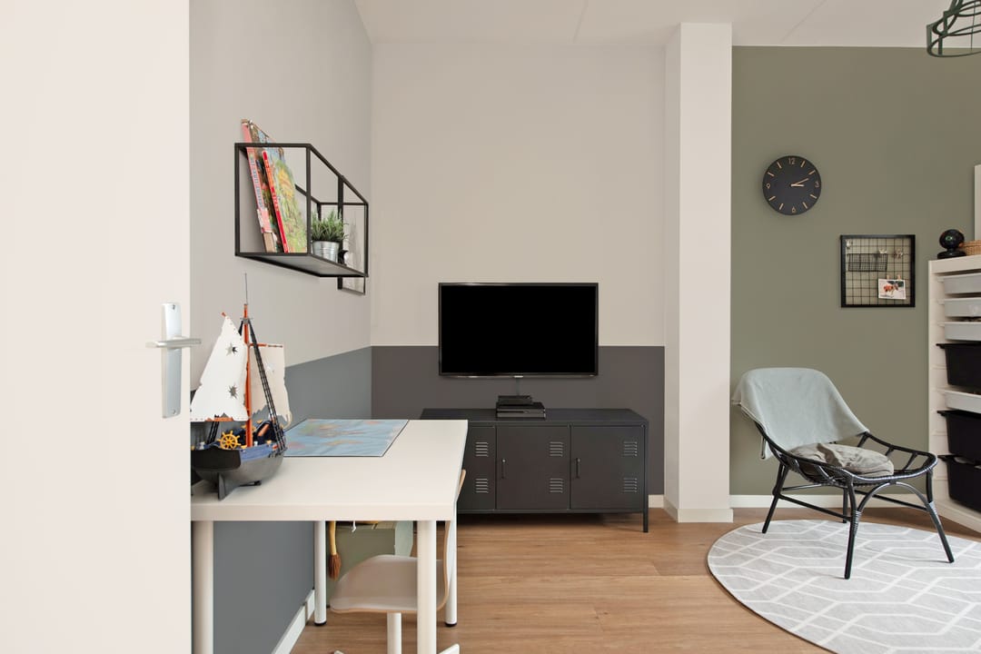 Photo 22 of Straat van Messina 12-B