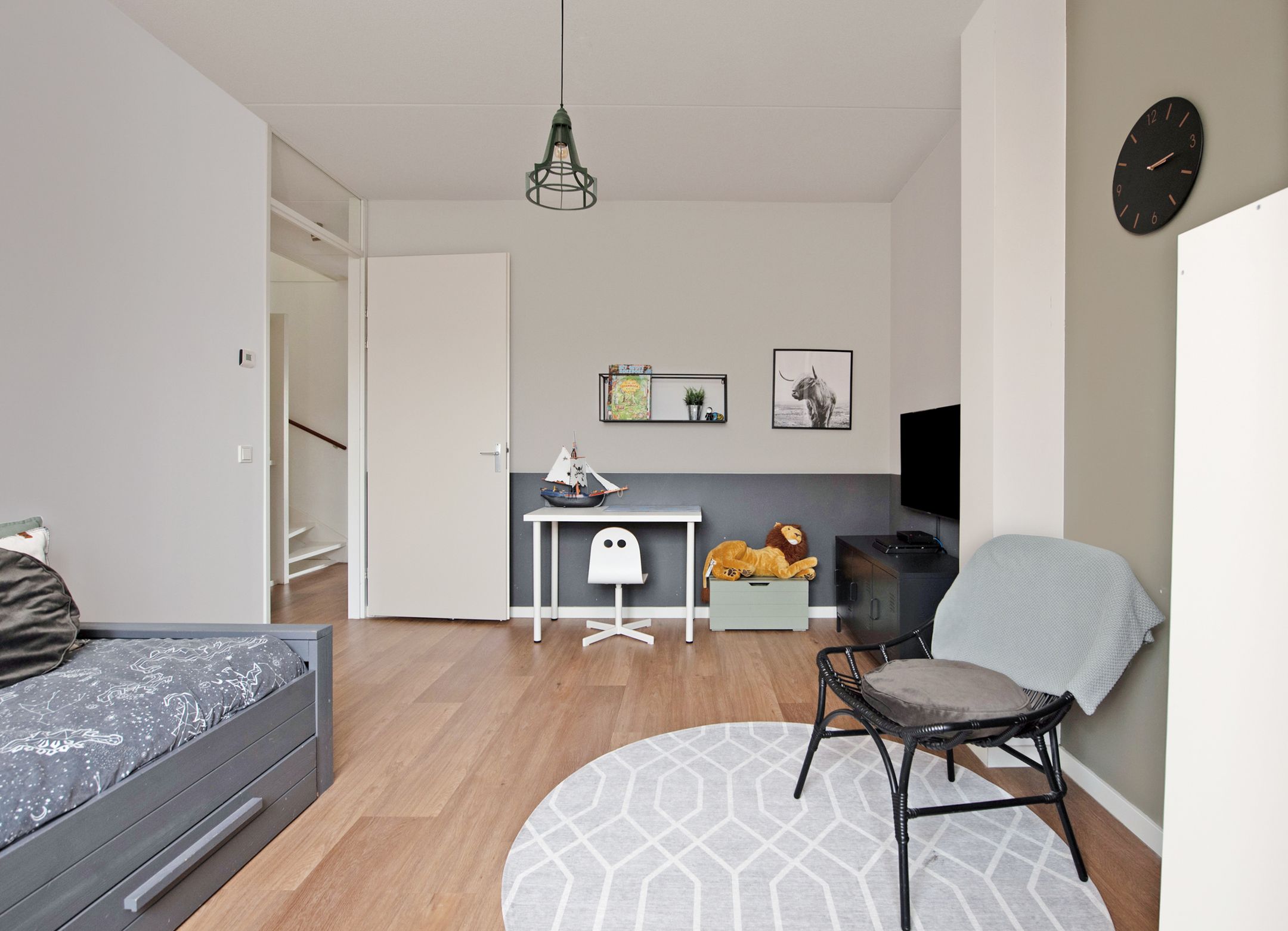 Photo 24 of Straat van Messina 12-B