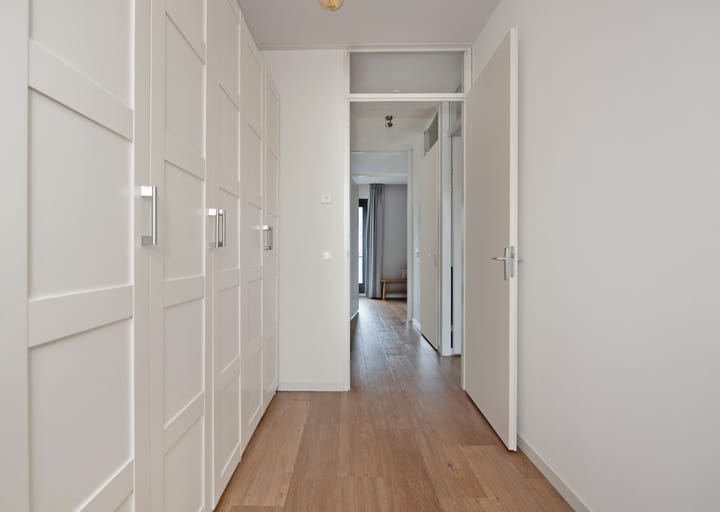 Foto 27 van Straat van Messina 12-B