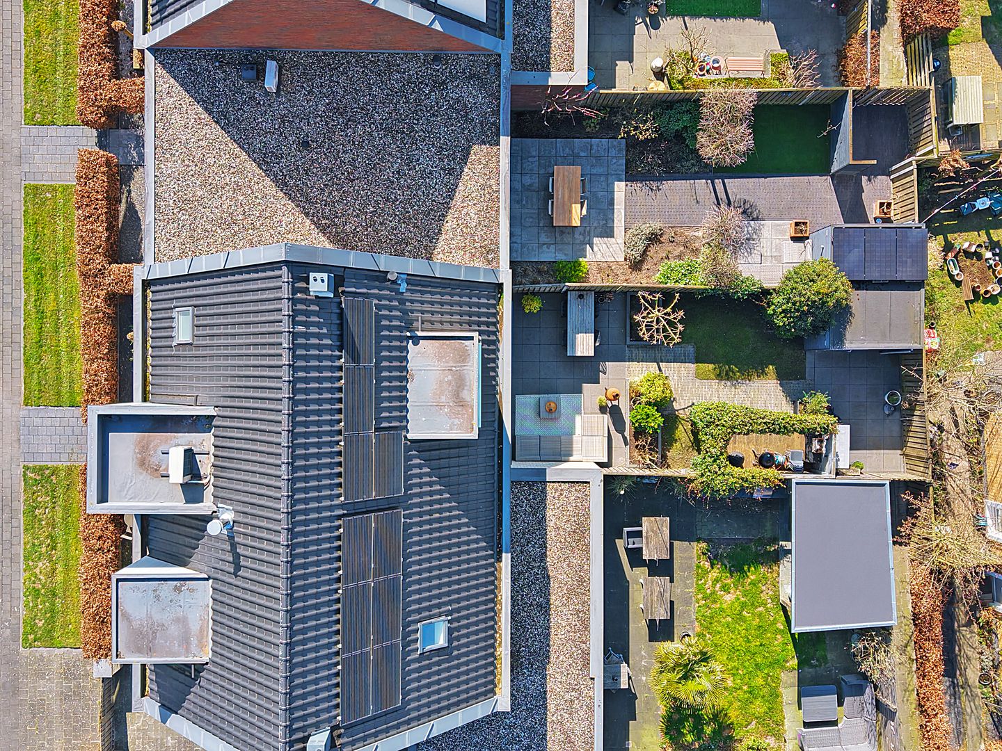 Photo 49 of Straat van Messina 12-B