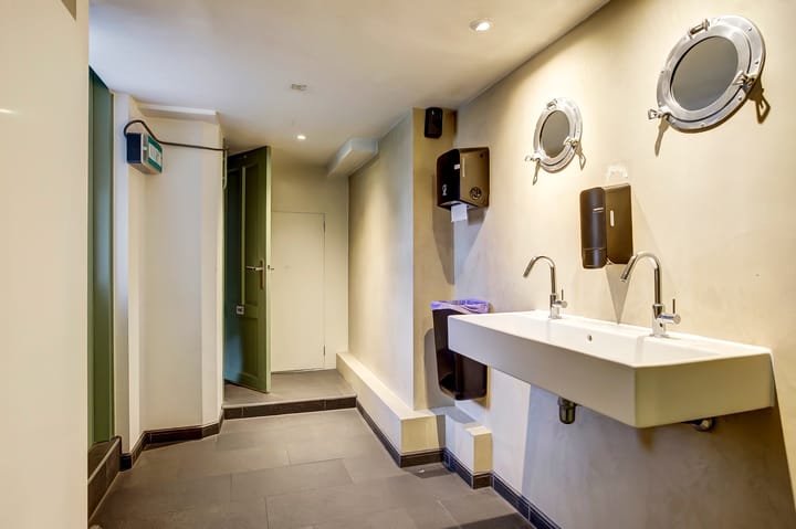 Foto 15 van H J Schimmelstraat 10