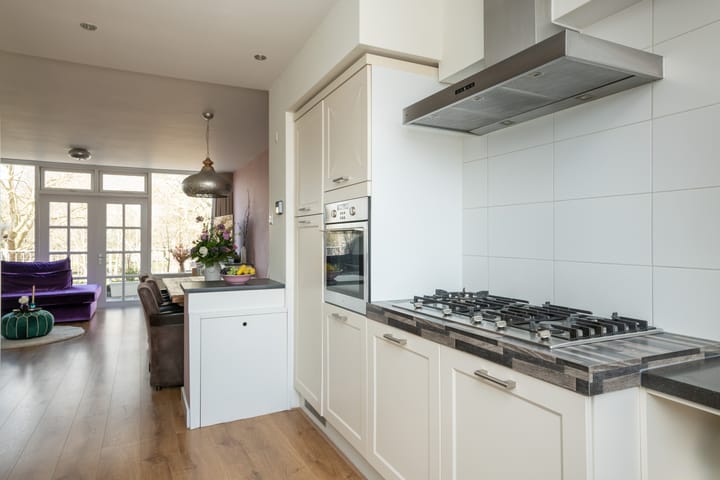 Foto 12 van De Genestetstraat 64