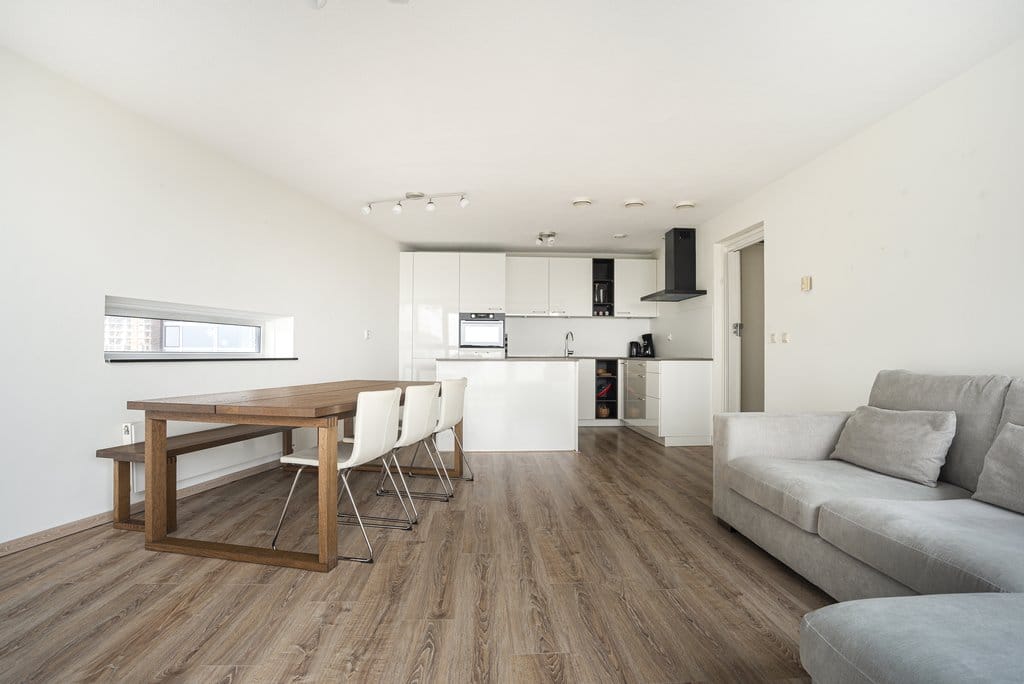 Photo 9 of Jufferstraat 208