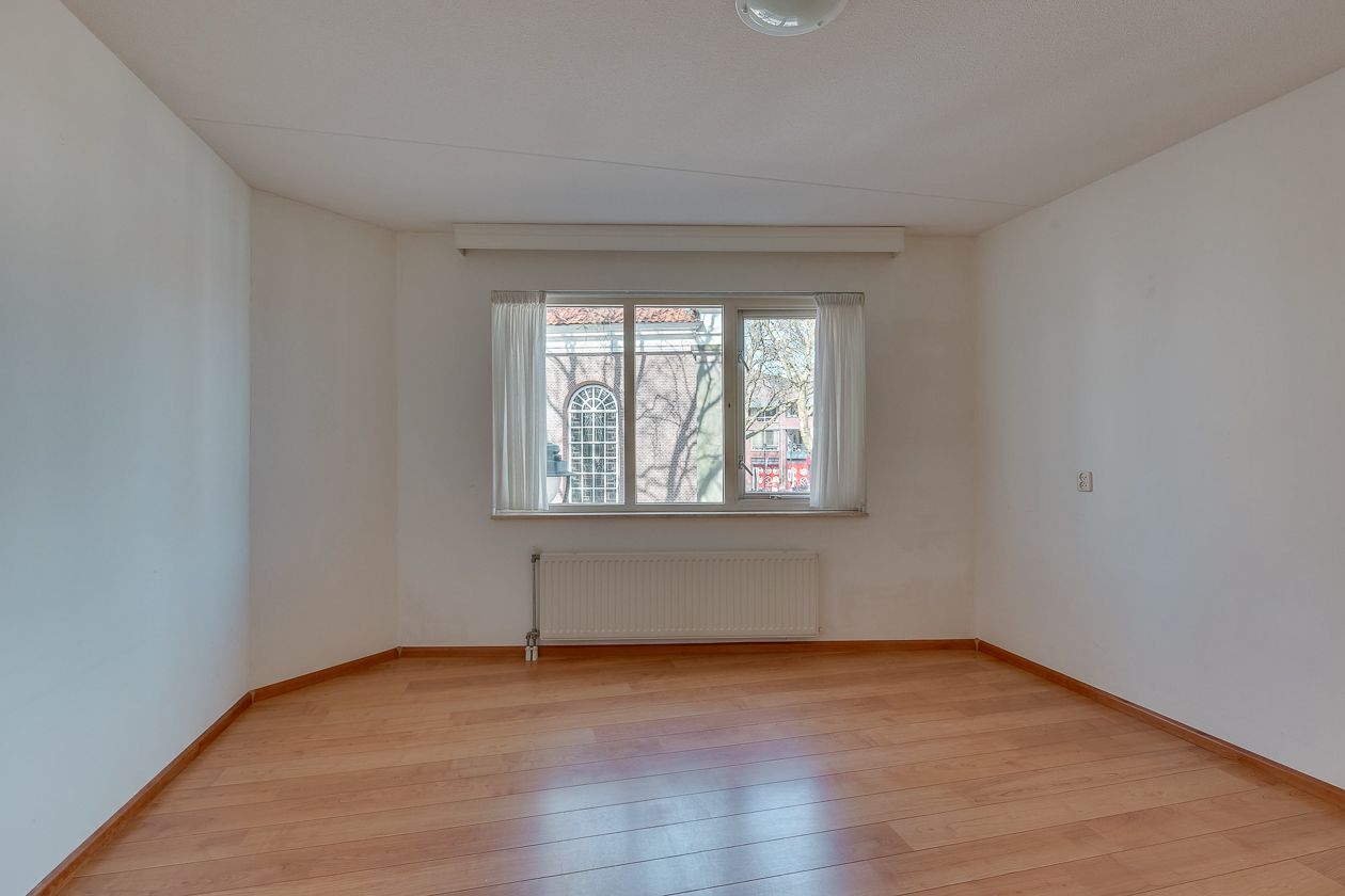 Foto 12 van Kerkplein 11