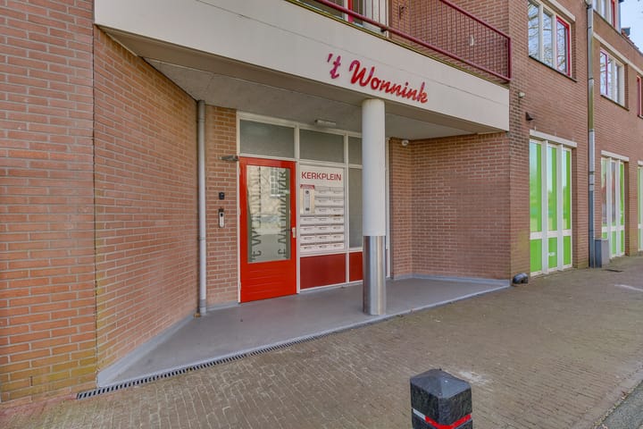 Foto 24 van Kerkplein 11