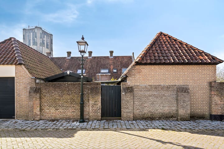 Foto 25 van Molenstraat 8