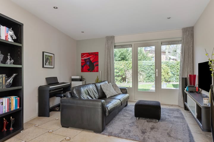 Foto 23 van Cornelia Schefferlaan 32