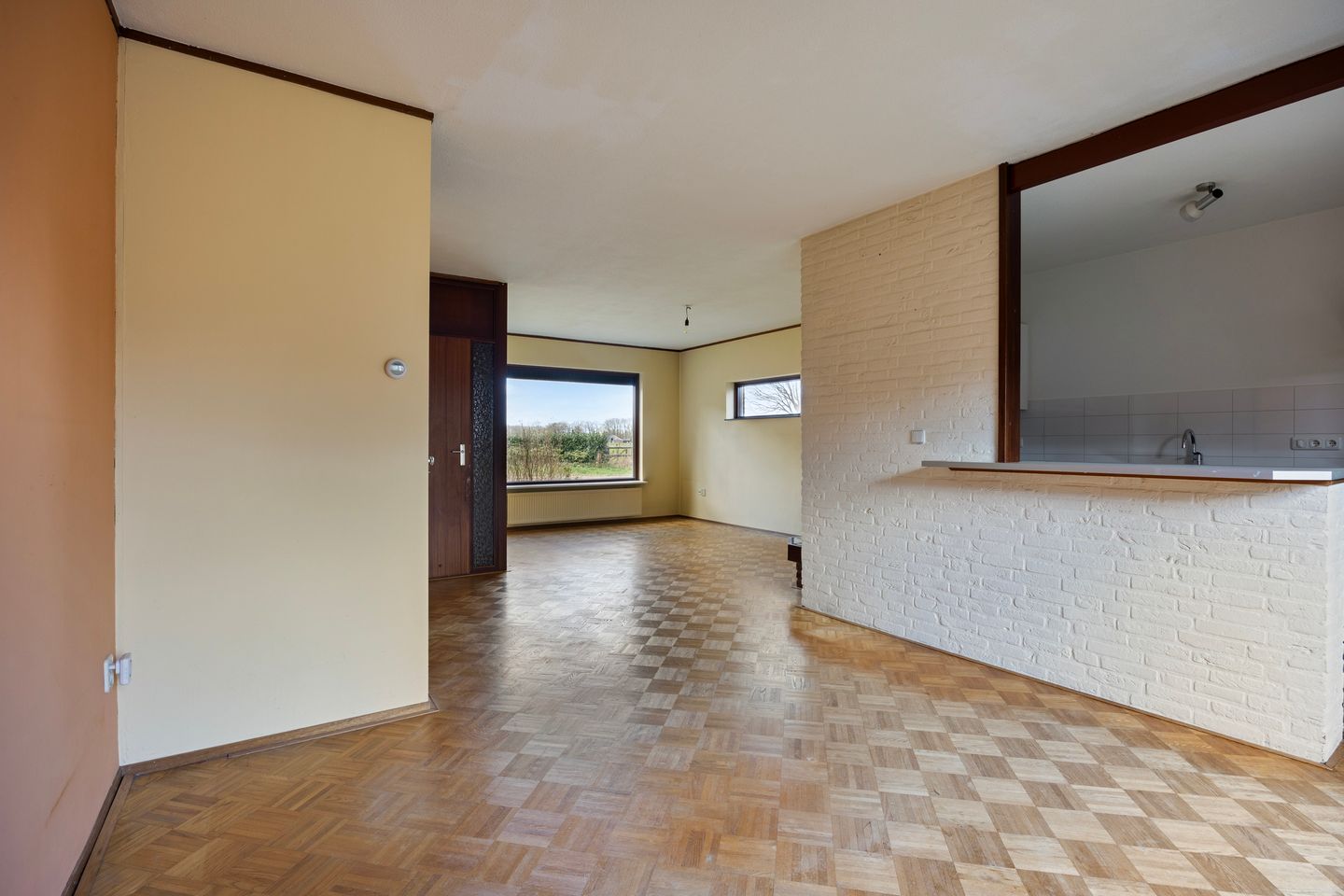 Photo 14 of Weerselosestraat 222