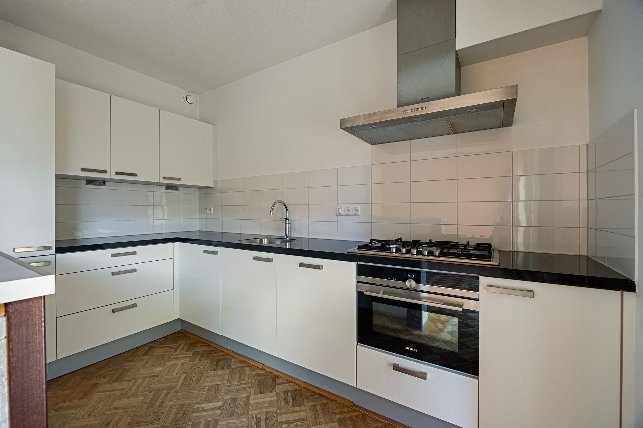 Photo 18 of Weerselosestraat 222