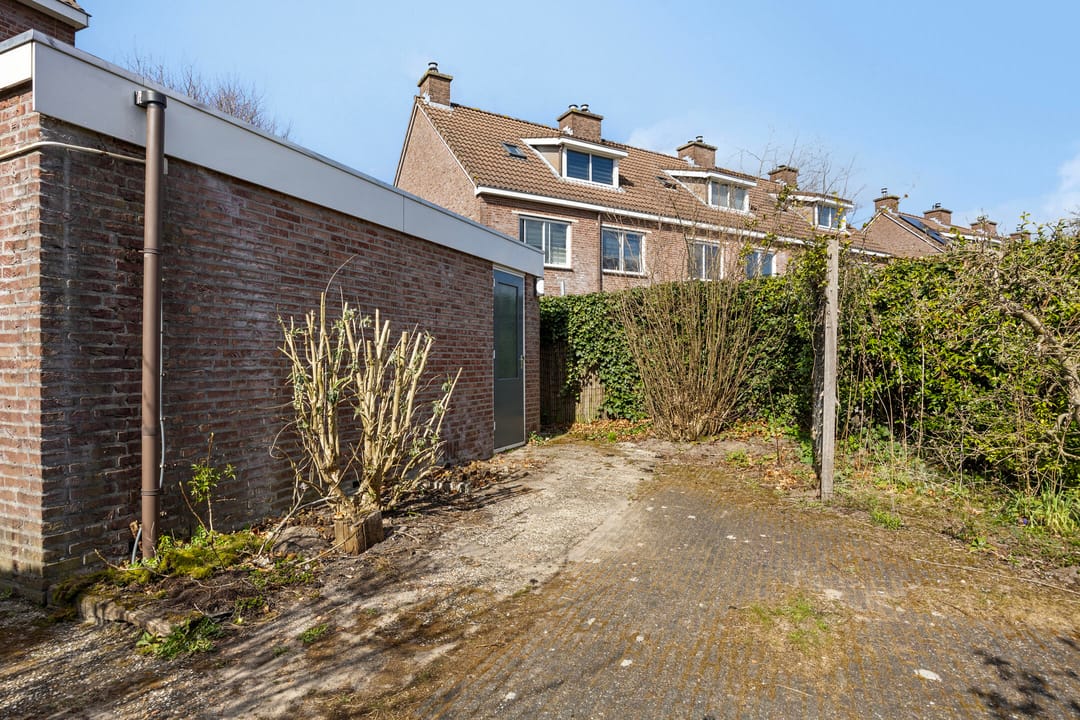 Photo 38 of Weerselosestraat 222