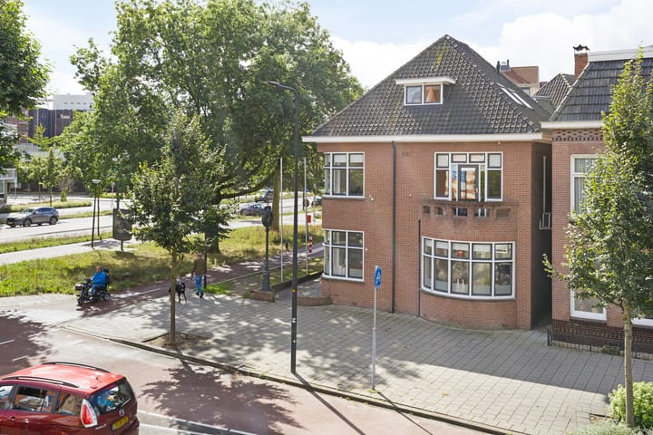 Ripperdastraat 1