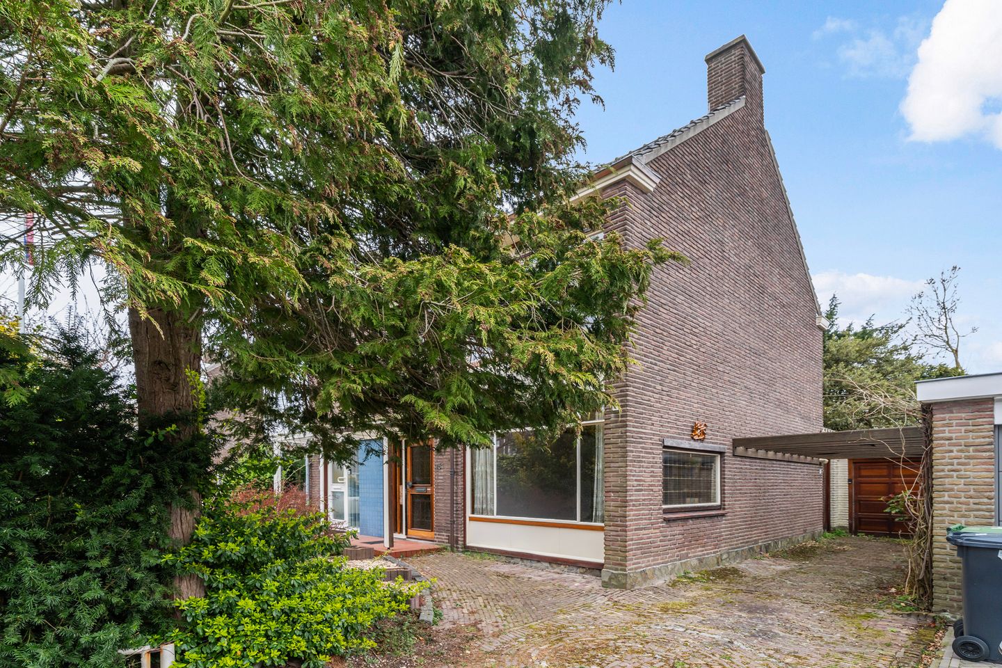 Photo 1 of Hazelaarlaan 13