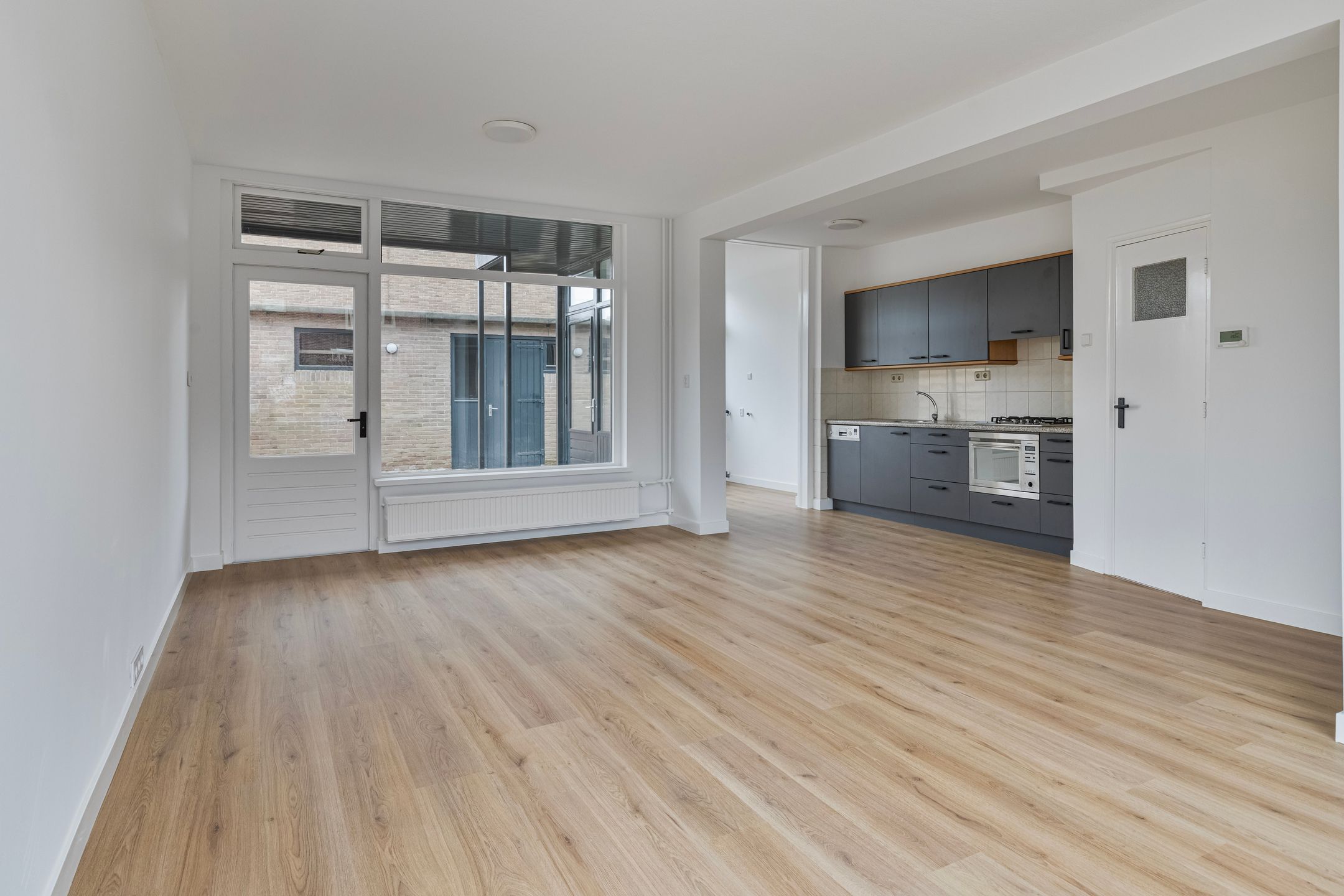 Photo 6 of Johannes Poststraat 12