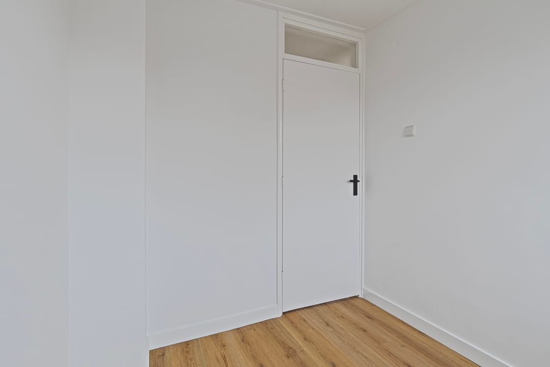 Photo 13 of Johannes Poststraat 12