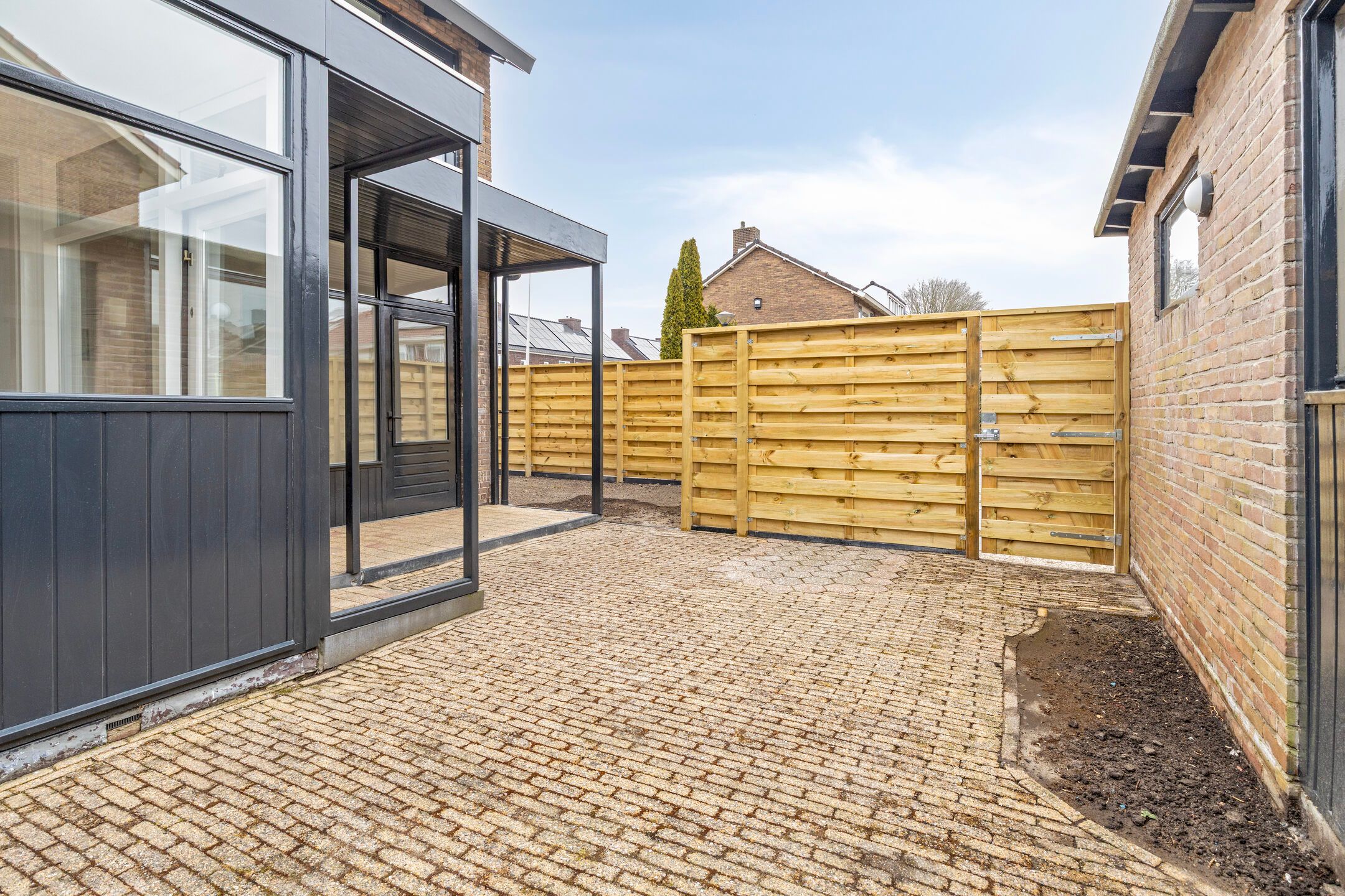 Photo 18 of Johannes Poststraat 12