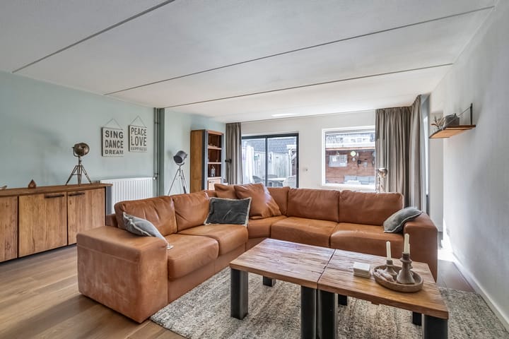 Foto 2 van Dr. Marga Klompépark 6