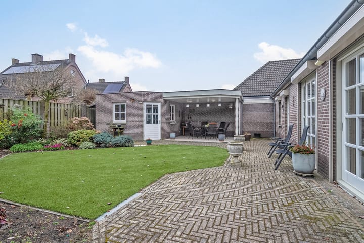 Foto 42 van Antoon van der Heijdenstraat 1