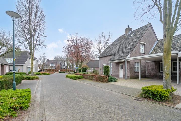 Foto 46 van Antoon van der Heijdenstraat 1