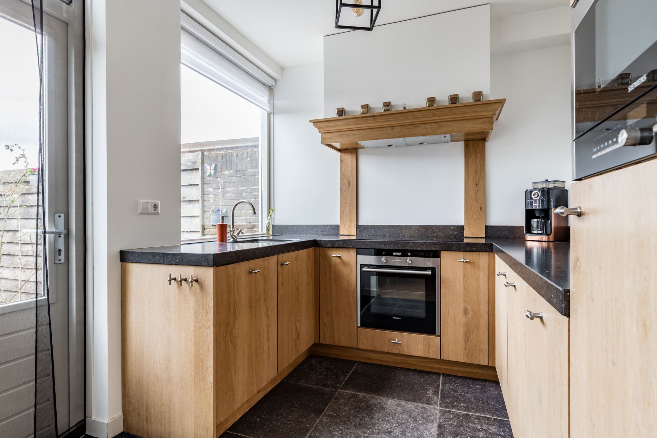 Foto 3 van Hoenkoopse Buurtweg 18