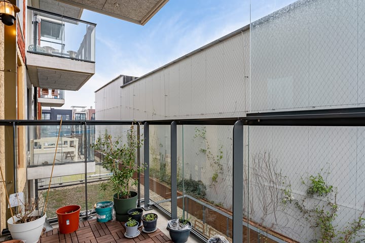 Foto 41 van Waldorpstraat 1574