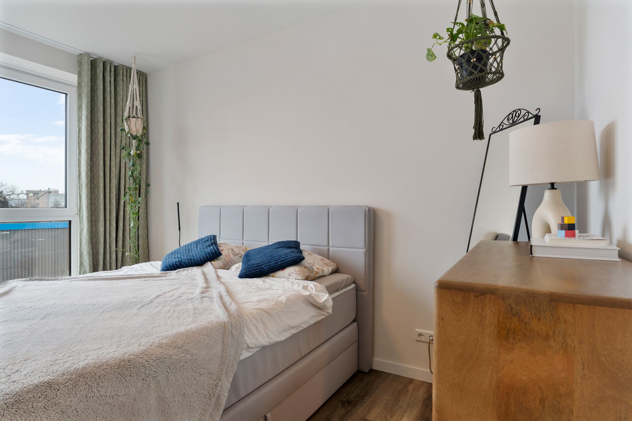 Foto 30 van Waldorpstraat 1574