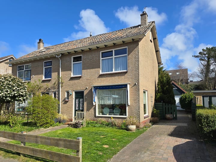 Photo 1 of Cornelis Douwesstraat 8