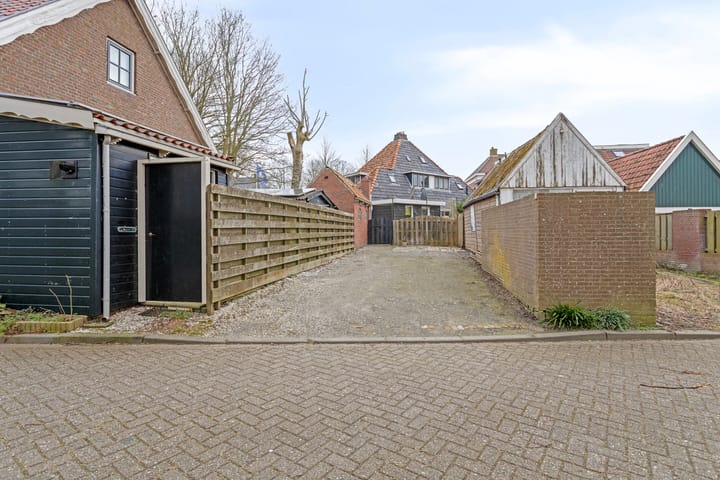 Foto 33 van Franekerweg 34