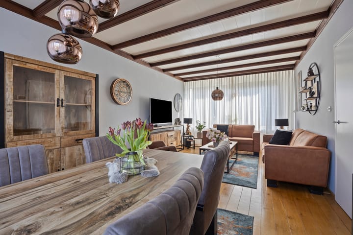 Foto 4 van Heilige Stoel 3826