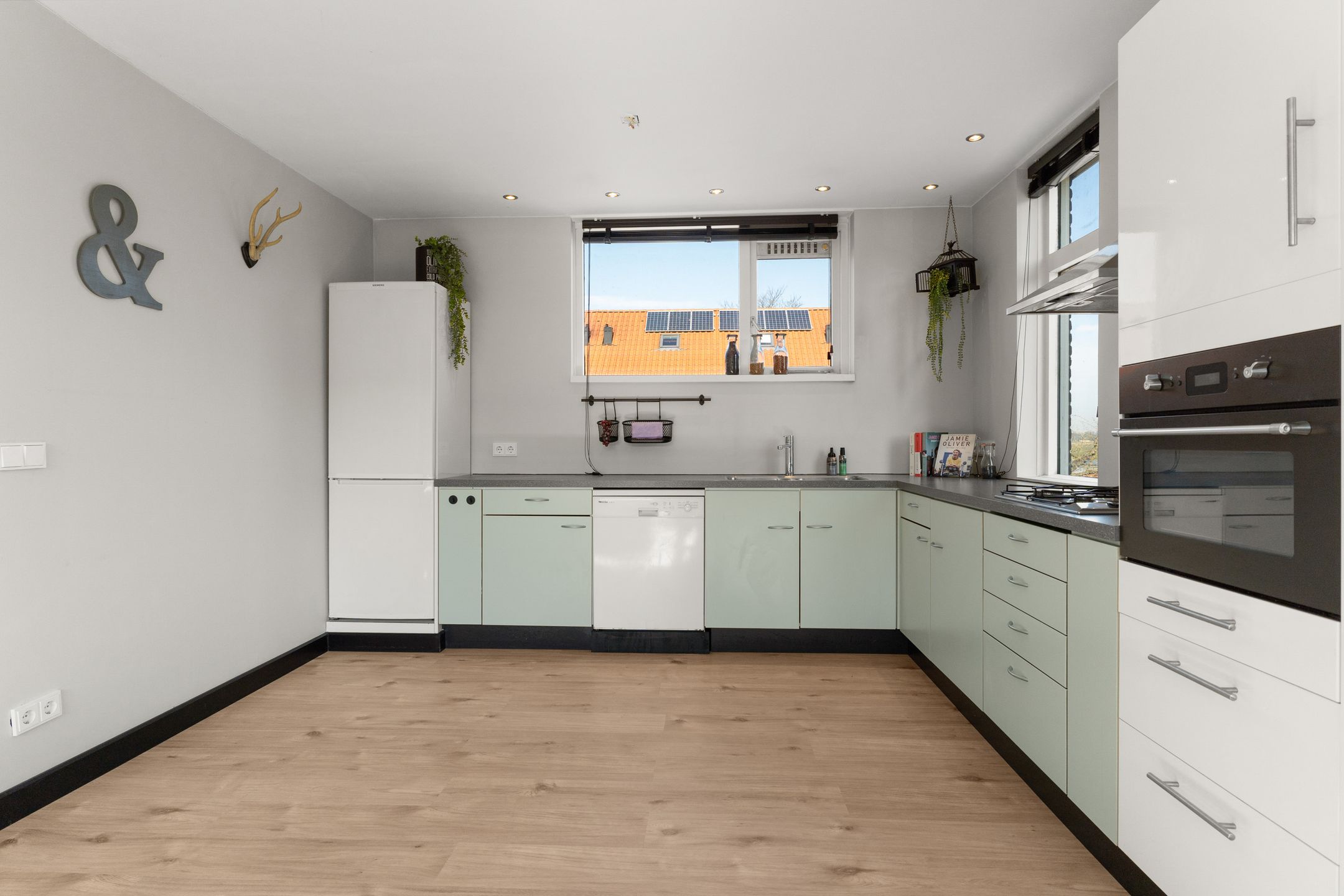 Foto 9 van Aart van der Neerweg 63