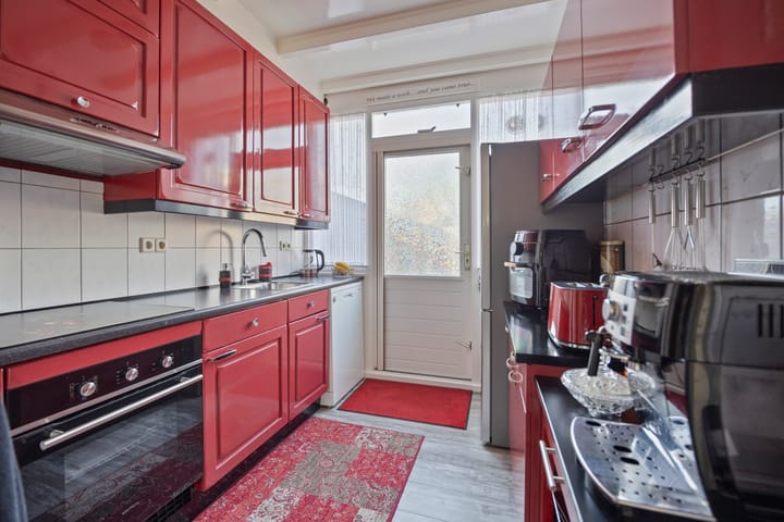 Foto 6 van Heilige Stoel 3826